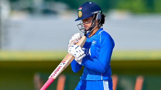 ICC Ranking : वनडे बल्लेबाजी रैंकिंग में स्मृति ने गंवाया ‘नंबर 1’ का ताज, हरमनप्रीत और दीप्ति को फायदा
